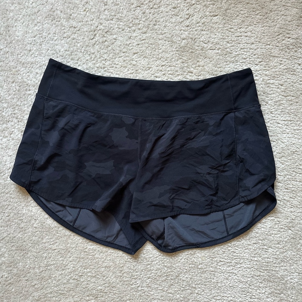 Lululemon speed up mid rise shorts 4” - camo deep coal/black